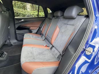 Volkswagen ID.4 Pro Performance 77kWh 1ST Edition Auto 5dr