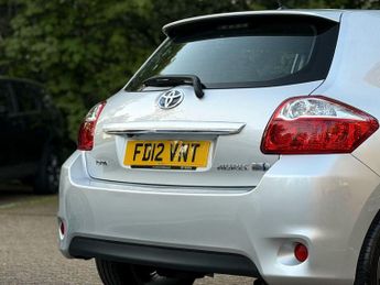 Toyota Auris 1.8 VVT-h T Spirit CVT Euro 5 (s/s) 5dr