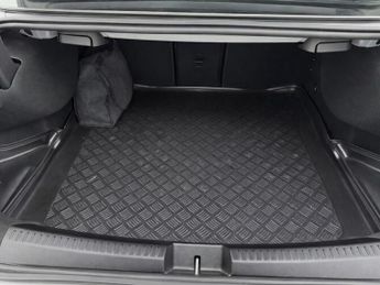 Mercedes-Benz CLA 2.0 CLA220d AMG Line Night Edition (Premium Plus) Coupe 8G-DCT E