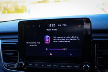 Kia Rio 1.0 T-GDi MHEV 3 DCT Euro 6 (s/s) 5dr