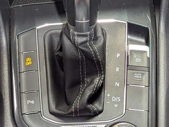 VOLKSWAGEN TIGUAN 2.0 Tiguan R-Line TSi BlueMotion Technology 4Motion Semi-Auto 4W