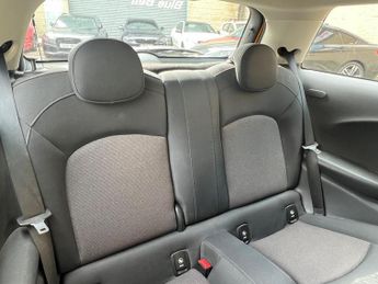 MINI Hatch 1.5 Cooper D Euro 6 (s/s) 3dr