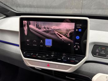 Volkswagen ID.3 Pro Performance 58kWh Business Auto 5dr