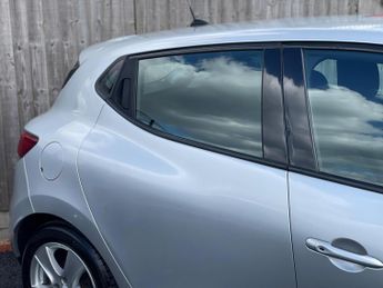 Renault Clio 1.5 dCi Dynamique MediaNav EDC Euro 5 5dr