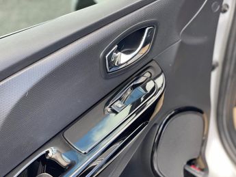 Renault Clio 1.5 dCi Dynamique MediaNav EDC Euro 5 5dr