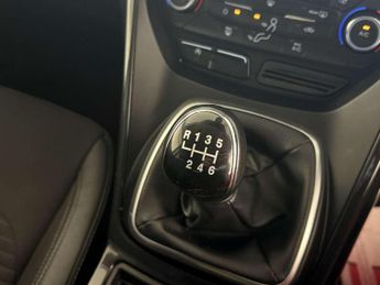 Ford Kuga 1.5T EcoBoost GPF Titanium SUV 5dr Petrol Manual 2WD Euro 6 (s/s