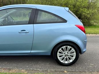Vauxhall Corsa 1.4 16V SE Auto Euro 5 3dr