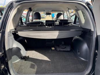 Toyota RAV4 2.2 D-CAT XT-R SUV 5dr Diesel Auto 4WD Euro 5 (150 ps)
