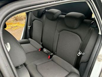 Audi A1 1.4 TFSI S line Sportback 5dr Petrol S Tronic Euro 5 (185 ps)