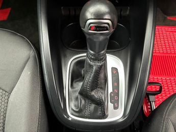 Audi A1 1.4 TFSI S line Sportback 5dr Petrol S Tronic Euro 5 (185 ps)