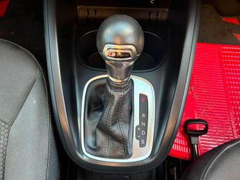 Audi A1 1.4 TFSI S line Sportback 5dr Petrol S Tronic Euro 5 (185 ps)