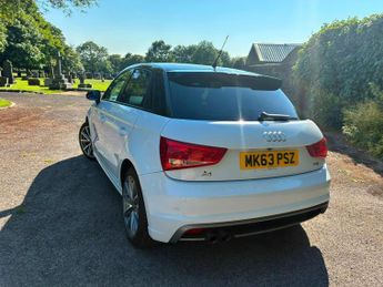 Audi A1 1.4 TFSI S line Sportback 5dr Petrol S Tronic Euro 5 (185 ps)