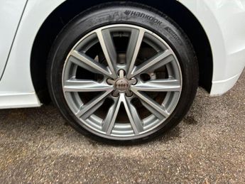 Audi A1 1.4 TFSI S line Sportback 5dr Petrol S Tronic Euro 5 (185 ps)