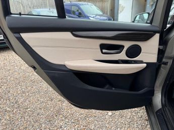 BMW 2 Series Gran Tourer 2.0 218d Luxury Auto Euro 6 (s/s) 5dr