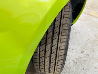 Renault Clio 1.6 VVT Initiale TomTom Auto Euro 4 5dr