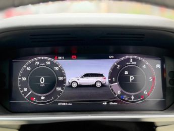 Land Rover Range Rover Sport 3.0 D300 MHEV HSE Silver Auto 4WD Euro 6 (s/s) 5dr