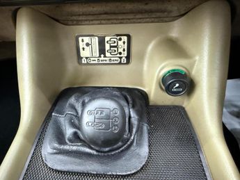 Land Rover Discovery 3.9i V8 ES Station Wagon 5dr