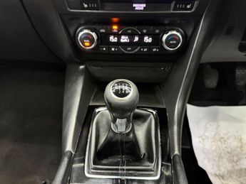 Mazda Mazda3 2.0 SKYACTIV-G SE-L Nav Euro 6 (s/s) 5dr