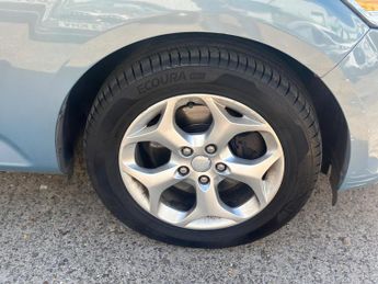 Ford Mondeo 1.8 TDCi Zetec 5dr