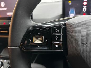 MG MG4 51kWh SE Auto 5dr