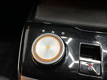 MG MG4 51kWh SE Auto 5dr