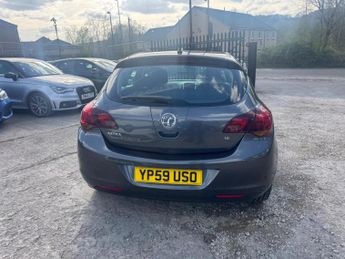 Vauxhall Astra 1.6 16v SRi Euro 5 5dr