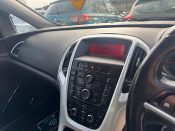 Vauxhall Astra 1.6 16v SRi Euro 5 5dr