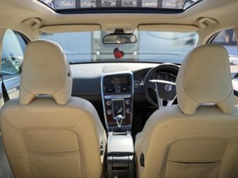 Volvo XC60 2.4 D5 SE Lux Nav Geartronic AWD Euro 5 5dr