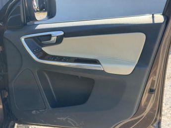 Volvo XC60 2.4 D5 SE Lux Nav Geartronic AWD Euro 5 5dr