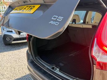 Volvo XC60 2.4 D5 SE Lux Nav Geartronic AWD Euro 5 5dr