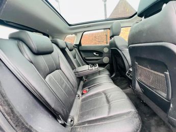 Land Rover Range Rover Evoque 2.0 TD4 SE Tech Auto 4WD Euro 6 (s/s) 5dr