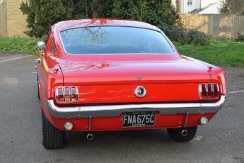 Ford Mustang Fastback 2+2 289 V8 Auto 4,700 cc