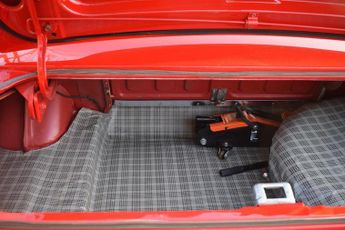 Ford Mustang Fastback 2+2 289 V8 Auto 4,700 cc