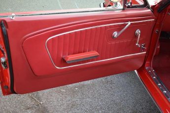 Ford Mustang Fastback 2+2 289 V8 Auto 4,700 cc