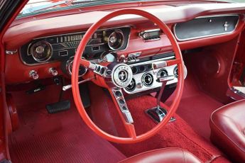 Ford Mustang Fastback 2+2 289 V8 Auto 4,700 cc