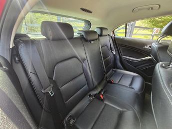 Mercedes-Benz A Class 1.5 A180d Sport (Executive) Hatchback 5dr Diesel 7G-DCT Euro 6 (