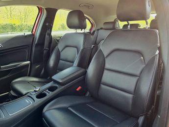 Mercedes-Benz A Class 1.5 A180d Sport (Executive) Hatchback 5dr Diesel 7G-DCT Euro 6 (