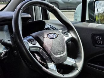 Ford Tourneo Connect 1.5 EcoBlue Titanium MPV 5dr Diesel Auto Euro 6 (s/s) (120 ps)