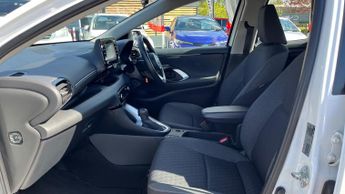 Toyota Yaris 1.5 VVT-h Icon E-CVT Euro 6 (s/s) 5dr