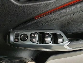 Nissan Juke 1.0 DIG-T N-Connecta DCT Auto Euro 6 (s/s) 5dr
