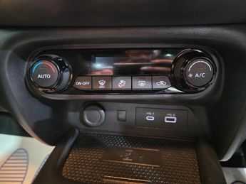 Nissan Juke 1.0 DIG-T N-Connecta DCT Auto Euro 6 (s/s) 5dr