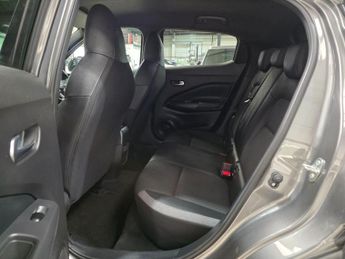 Nissan Juke 1.0 DIG-T N-Connecta DCT Auto Euro 6 (s/s) 5dr