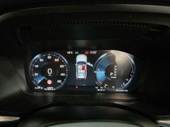 Volvo XC60 2.0h T8 Twin Engine 10.4kWh R-Design Auto AWD Euro 6 (s/s) 5dr