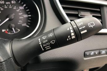 Nissan Qashqai 1.3 DiG-T 160 [157] N-Connecta 5dr DCT Glass Roof