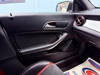 Mercedes-Benz CLA 2.0 CLA45 AMG Shooting Brake SpdS DCT 4MATIC Euro 6 (s/s) 5dr