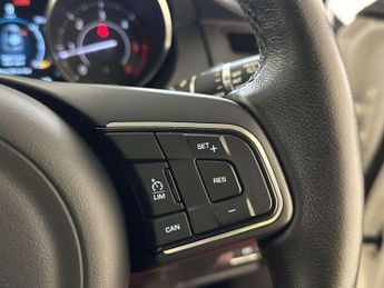 Jaguar E-PACE 2.0 D150 SUV 5dr Diesel Manual Euro 6 (s/s) (150 ps)