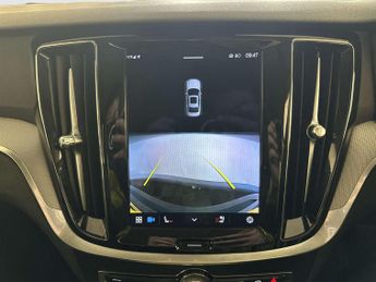 Volvo S60 2.0 B5 MHEV R-Design Saloon 4dr Petrol Hybrid Auto Euro 6 (s/s) 