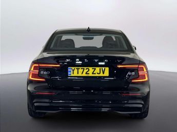 Volvo S60 2.0 B5 MHEV R-Design Saloon 4dr Petrol Hybrid Auto Euro 6 (s/s) 