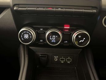 Renault Zoe R110 EV50 52kWh Iconic Hatchback 5dr Electric Auto (Rapid Charge