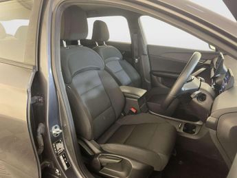 MG MG4 64kWh SE Long Range Hatchback 5dr Electric Auto (203 ps)